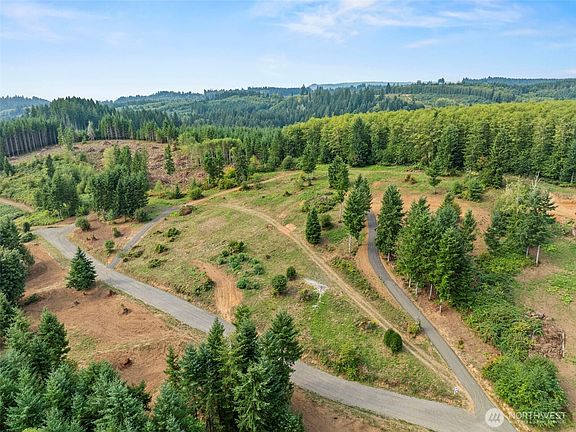 4th image of 280 Bison Run Road