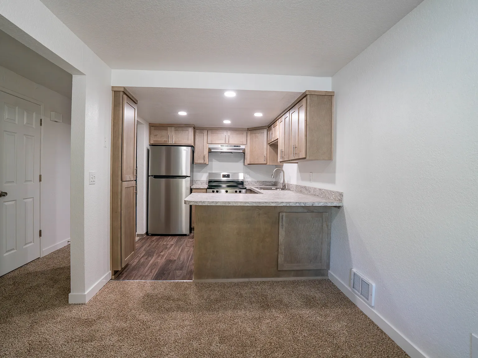 Countryside Apartments — Photo 2