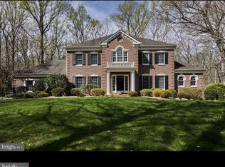 8624 Beaver Pond Ln, Fairfax Station, VA 22039