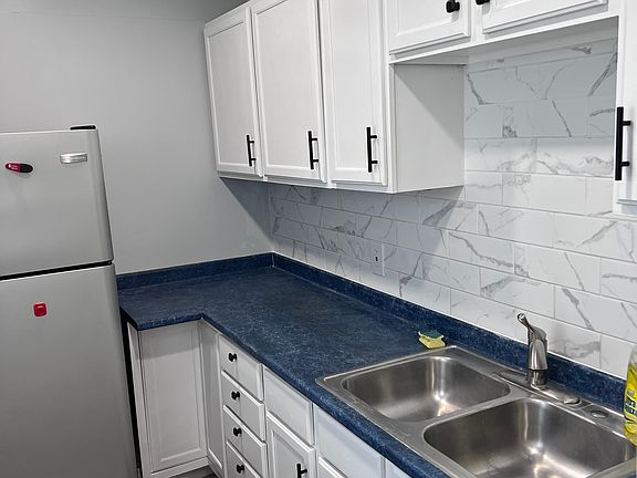 3rd image of 51 Andover St #3