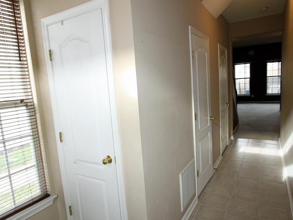 1st image of 13023 Park Crescent Cir