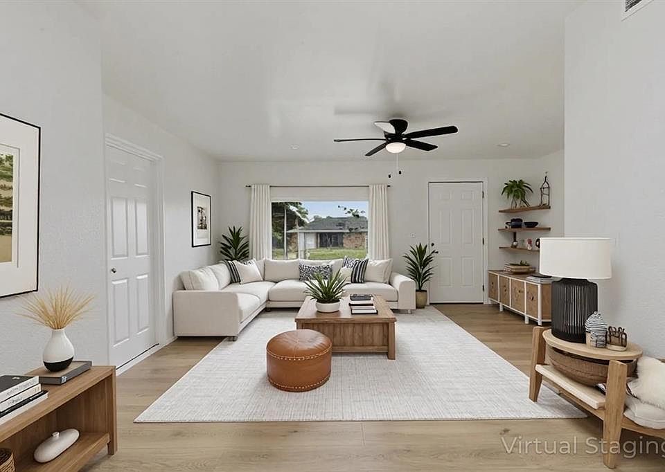 1st image of 1512 NE 46th St