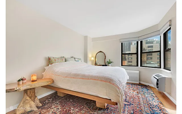 Sold by Douglas Elliman | media 12