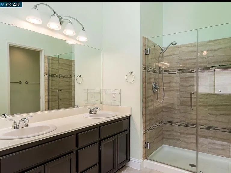 1727 Periwinkle Way — Photo 13