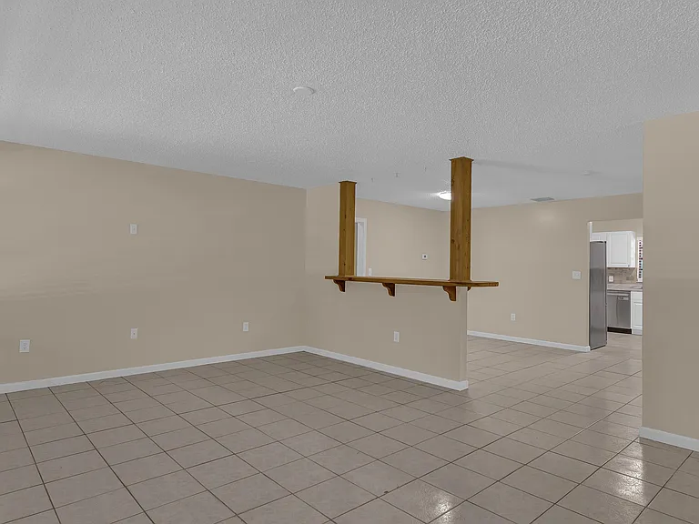 6113 Yucca Dr — Photo 10