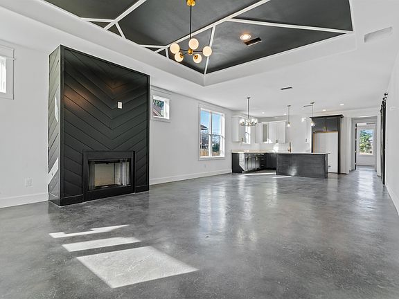 4th image of 1752 Netherwood Ave Lot 6