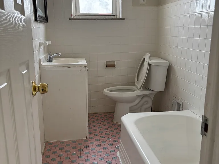 2639 S Lloyd St — Photo 20