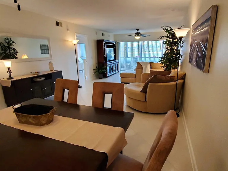 2300 Hidden Lake Dr #7 — Photo 6