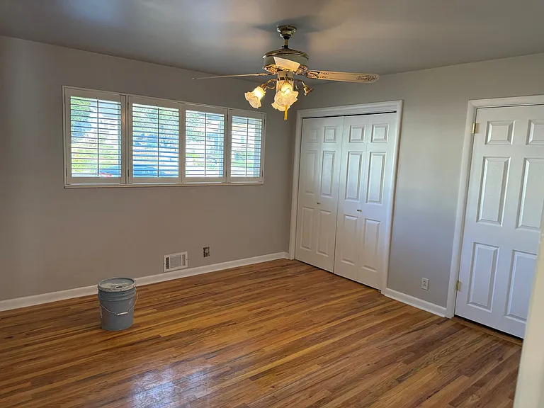 2278 E Logan Ave — Photo 8