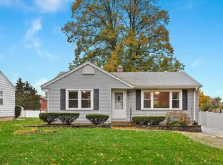 307 E Goebel Dr, Lombard, IL