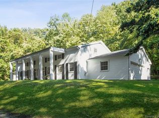 94 Valley Rd, North Branford, CT 06471