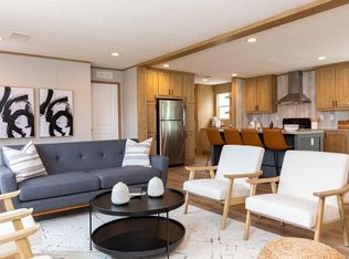 457 Shorey Dr, Defuniak Springs, FL 32433