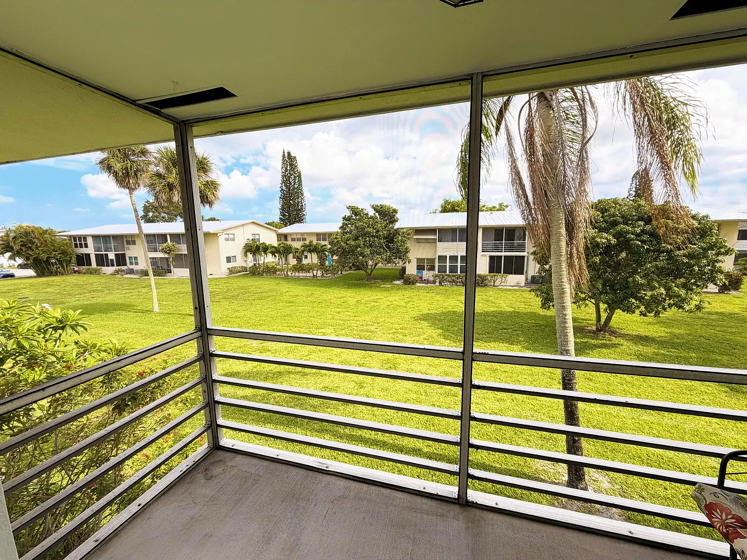 2 bed, 1.5 bath, 858 sqft, $1,500 — Photo 1