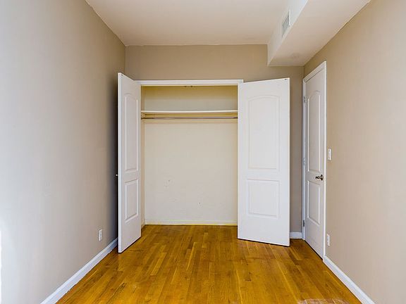 4th image of 176 Kosciuszko St APT 1B