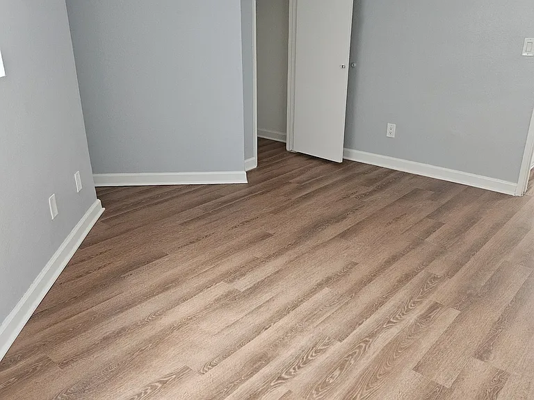 1375 Midvale Apartments — Photo 70