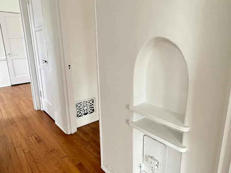 6001 Whitworth Dr #8 — Photo 11