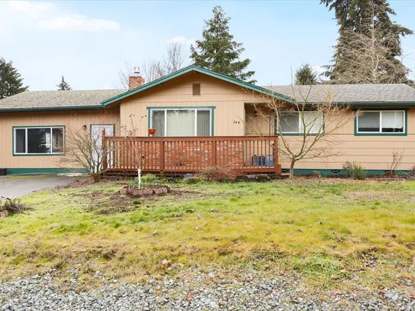 744 NE Craig St, Myrtle Creek, OR 97457