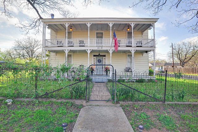 1st image of 510 Saint Geralda St