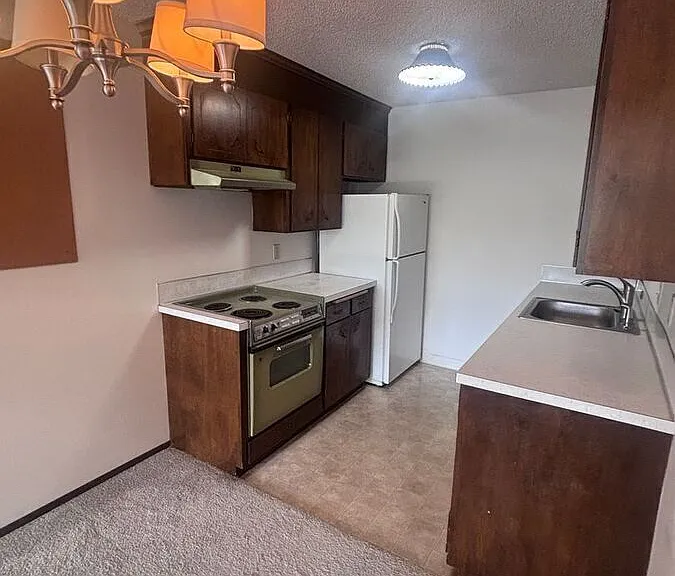 11500 15th Ave NE #203 — Photo 6