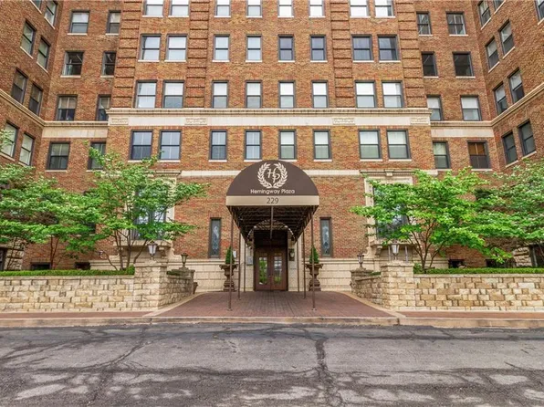 229 Ward Pkwy APT 103B, Kansas City, MO 64112