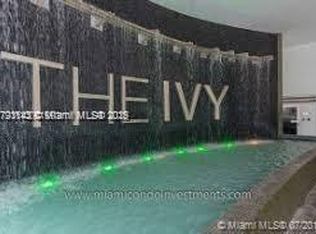 90 SW 3rd St APT 3906, Miami, FL 33130