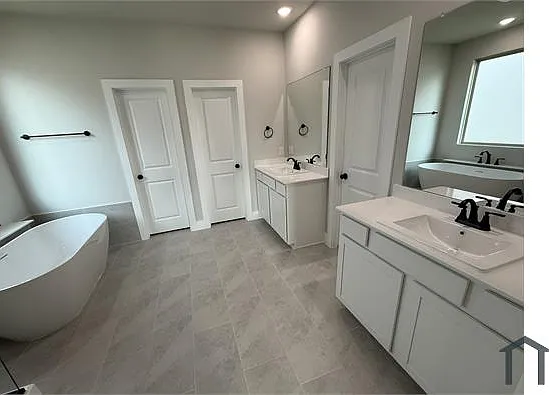 2401 Overlook Dr — Photo 9