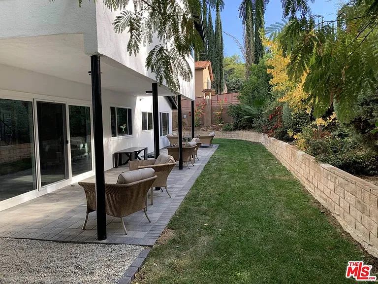 22700 W Flamingo St — Photo 38