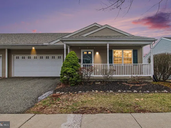 105 W Harmony Dr #18, Pottstown, PA 19464