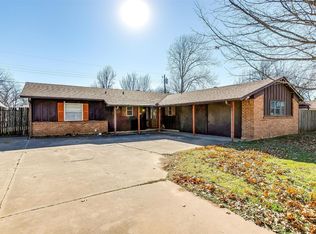 2402 SE 9th St, Mineral Wells, TX 76067