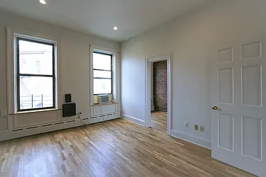 Rented by R New York