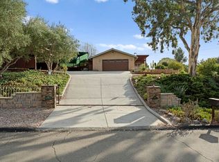 2909 Olive View Rd, Alpine, CA 91901