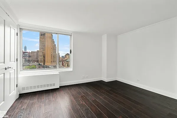 270 W 17th St #9F — Photo 4