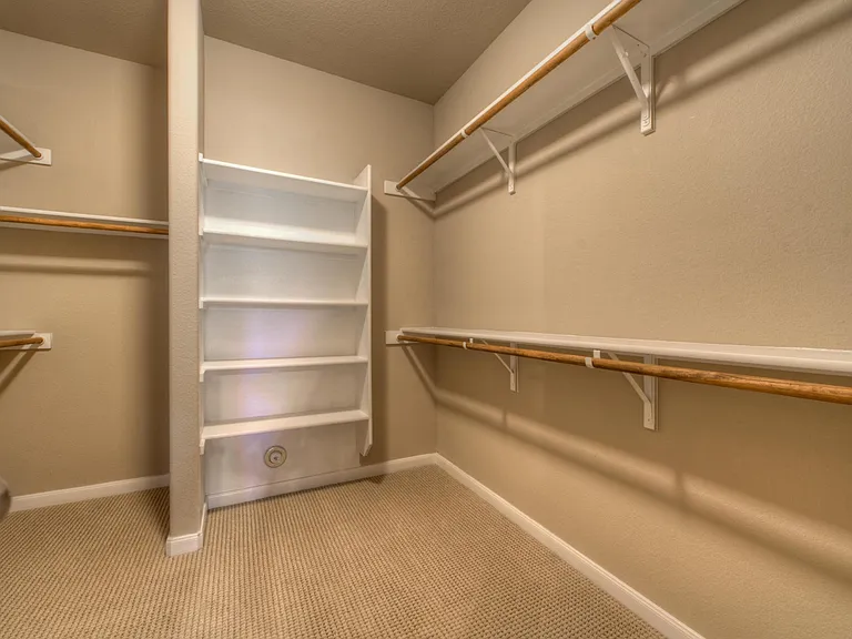 405 S Meadowlark St #B — Photo 21