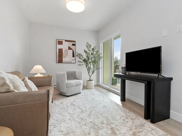 45754 Wellington Ave #210 — Photo 21