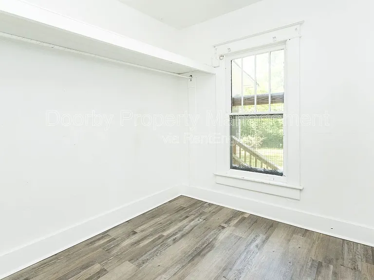 3207 Curtis St — Photo 8
