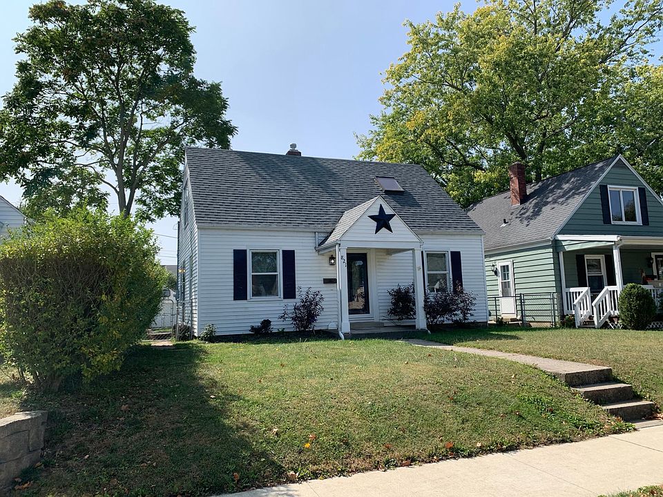 1st image of 821 NW C St