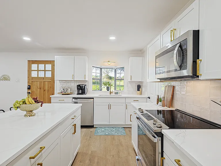 260 McGraw Ln — Photo 6