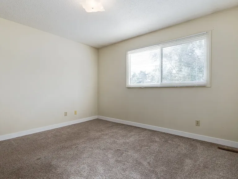 1 Huntington Hl NW — Photo 55