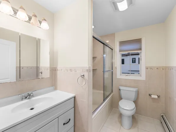 333 Lincoln Avenue image 31 of 37