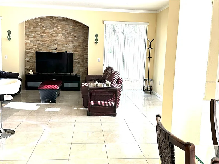 1971 Estancia Cir — Photo 5