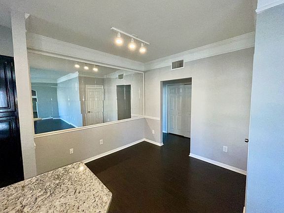 5th image of 3396 Parkchester Square Blvd APT 101