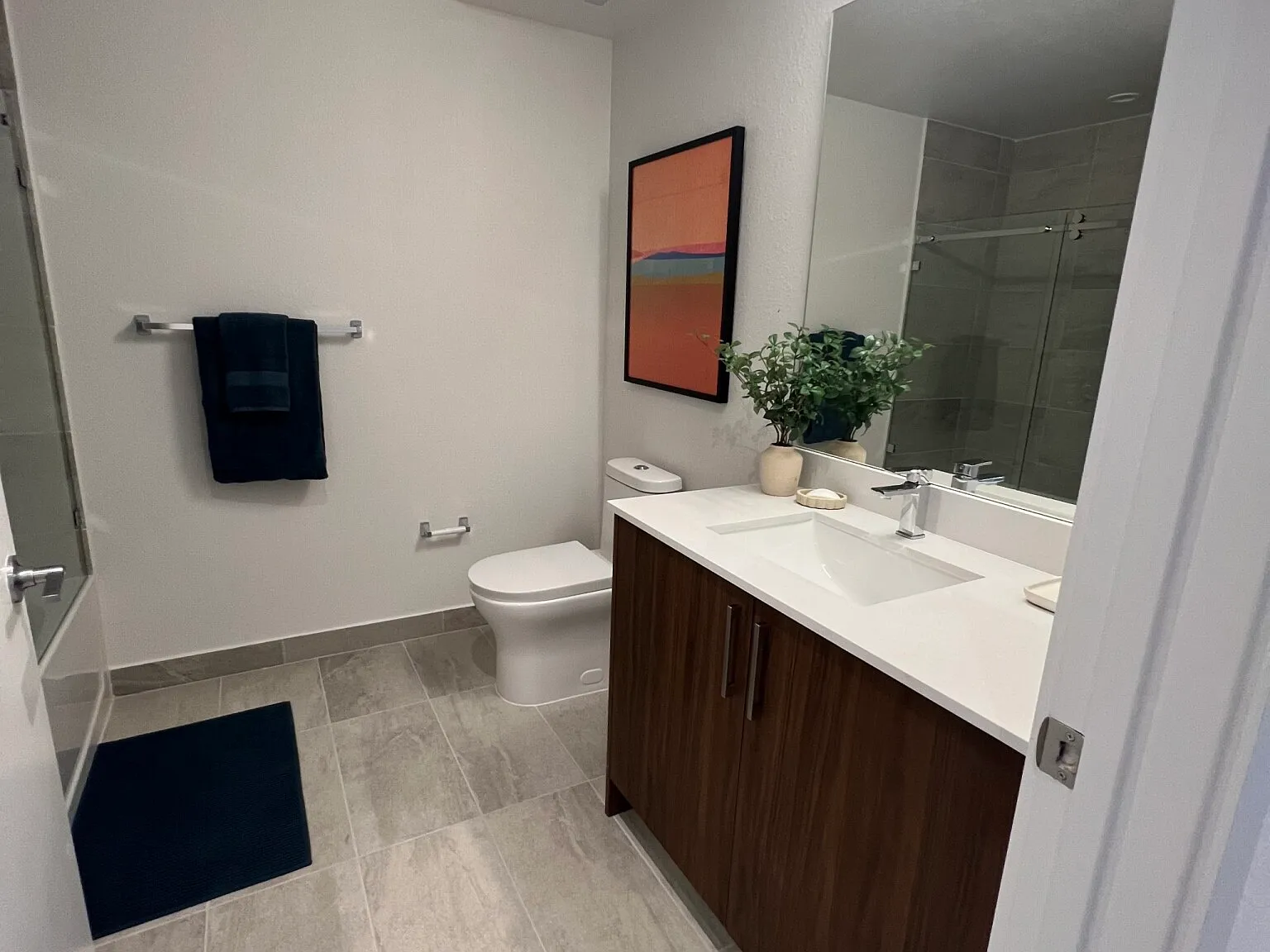 1 bed, 1.0 bath, 699 sqft, $2,072 — Photo 4