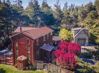 10360 Gary Ln, Mendocino, CA 95460