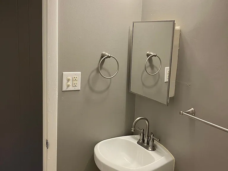 720 Ferdinand Ave SW #21 — Photo 13