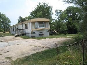 2nd image of 5116 Clark Ln