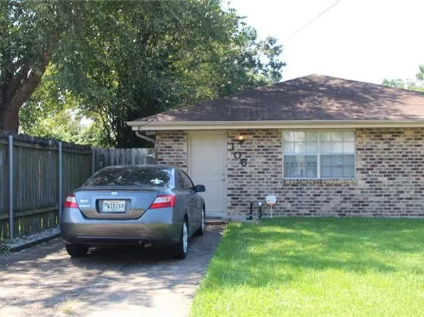 106 Highway Dr, New Orleans, LA 70121