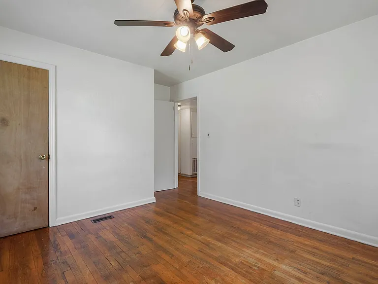 1621 Mayhew St — Photo 36