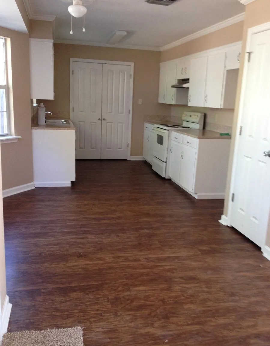 205 Timothy Drive — Photo 3