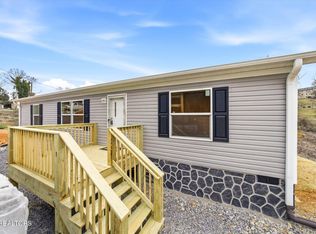 124 Riverview Dr, Loudon, TN 37774