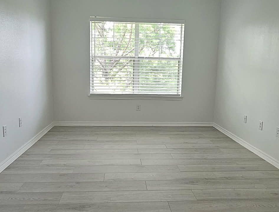 1st image of 3102 Kings Rd APT 2307
